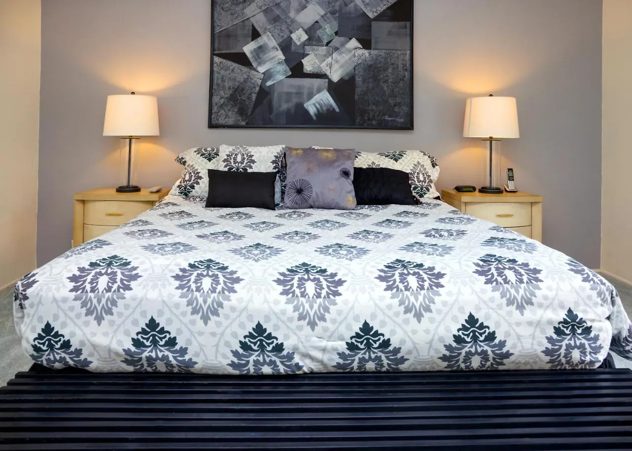 Chi Chi House - 3 Bedroom بالم سبرينغس